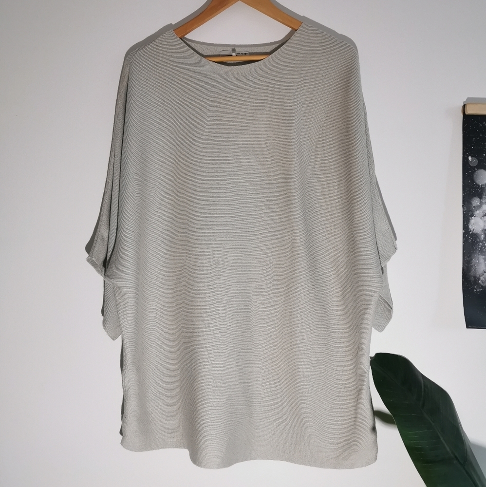 Oak + Fort Batwing Top